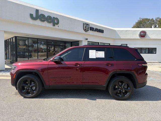 used 2024 Jeep Grand Cherokee car, priced at $35,728