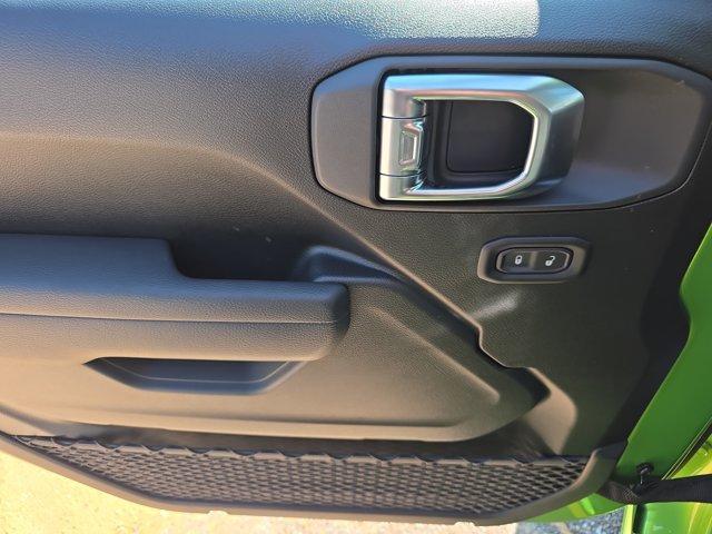 new 2026 Jeep Wrangler car, priced at $39,992