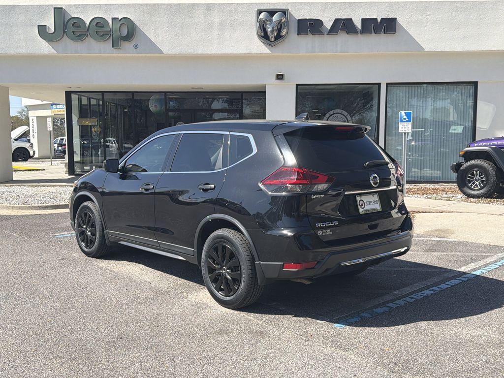 used 2019 Nissan Rogue car, priced at $15,582