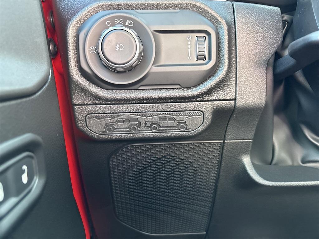 new 2026 Jeep Wrangler car, priced at $39,421