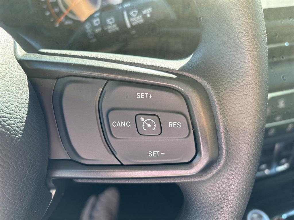 new 2026 Jeep Wrangler car, priced at $39,421