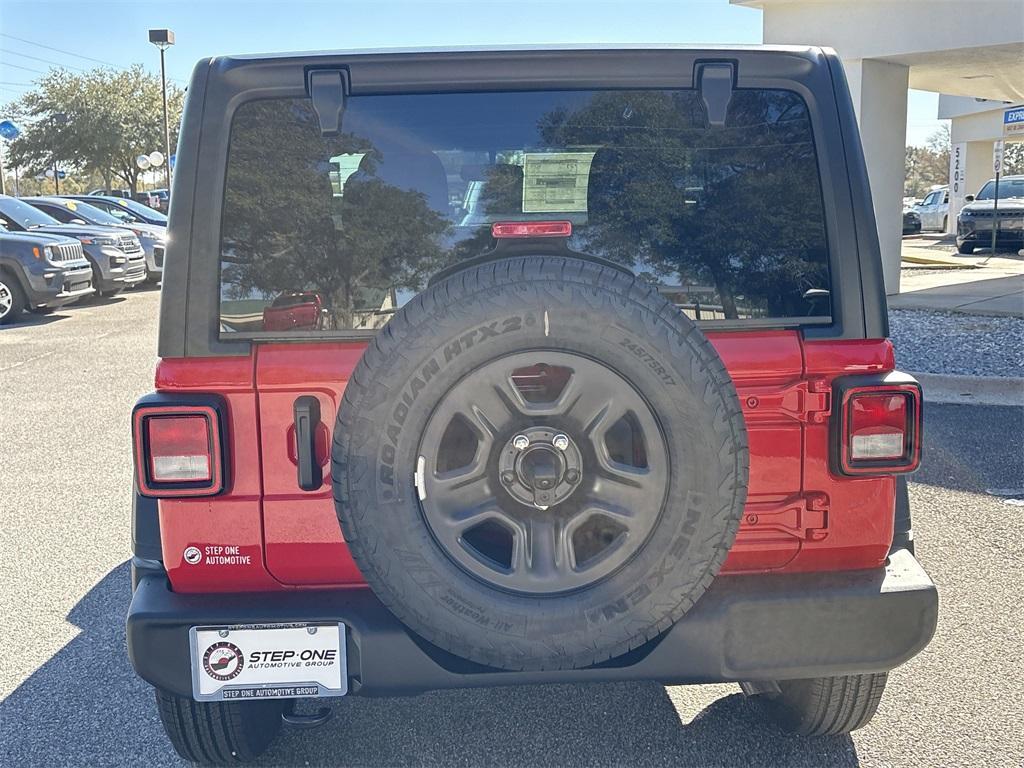 new 2026 Jeep Wrangler car, priced at $39,421