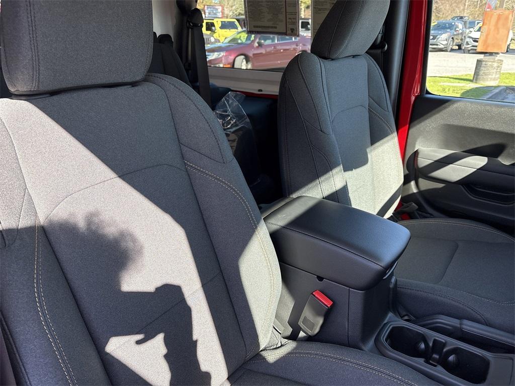 new 2026 Jeep Wrangler car, priced at $39,421