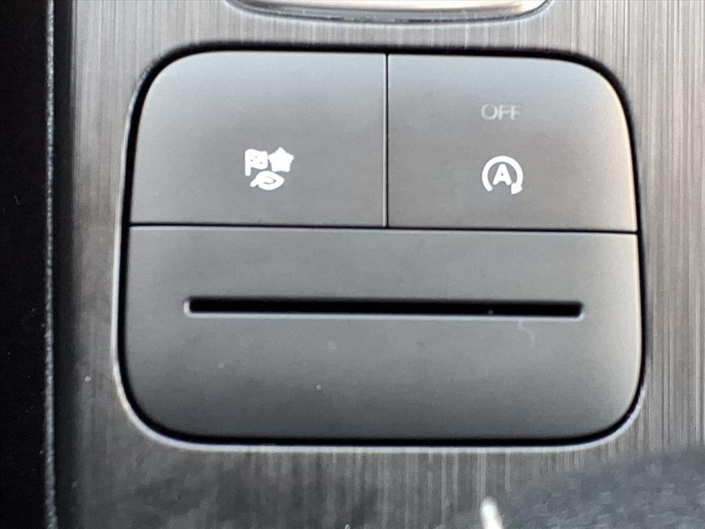 used 2022 Ford Escape car, priced at $21,398