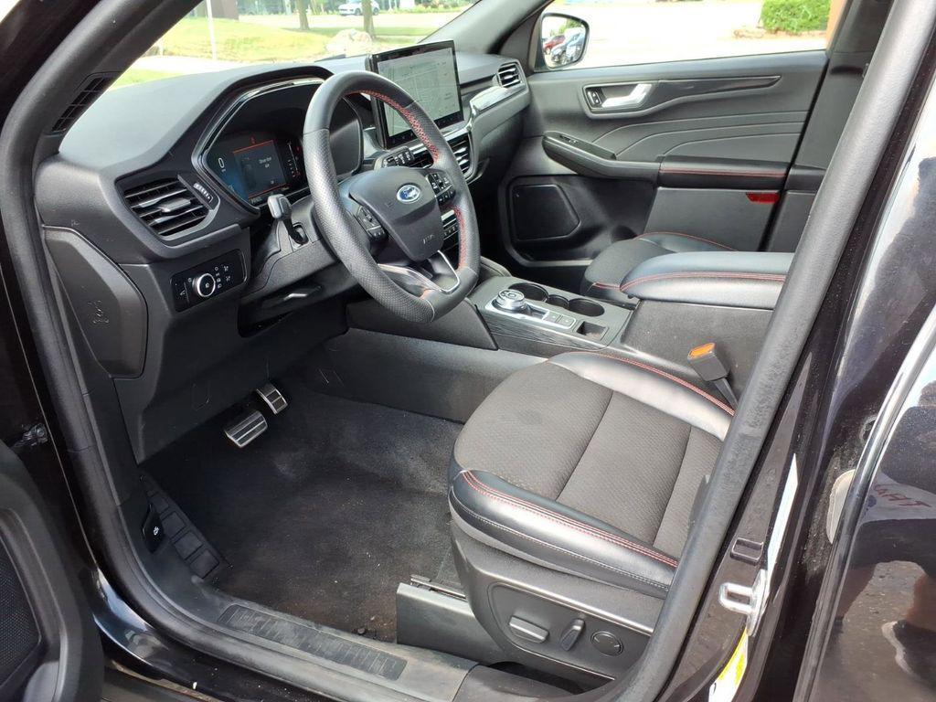 used 2023 Ford Escape car, priced at $23,302