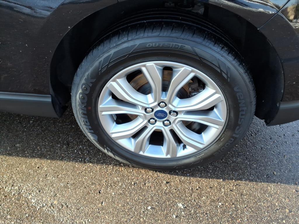 used 2022 Ford Edge car, priced at $27,998