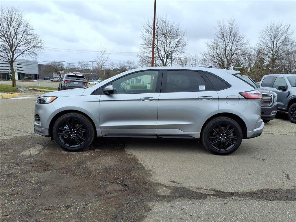 used 2024 Ford Edge car, priced at $30,488