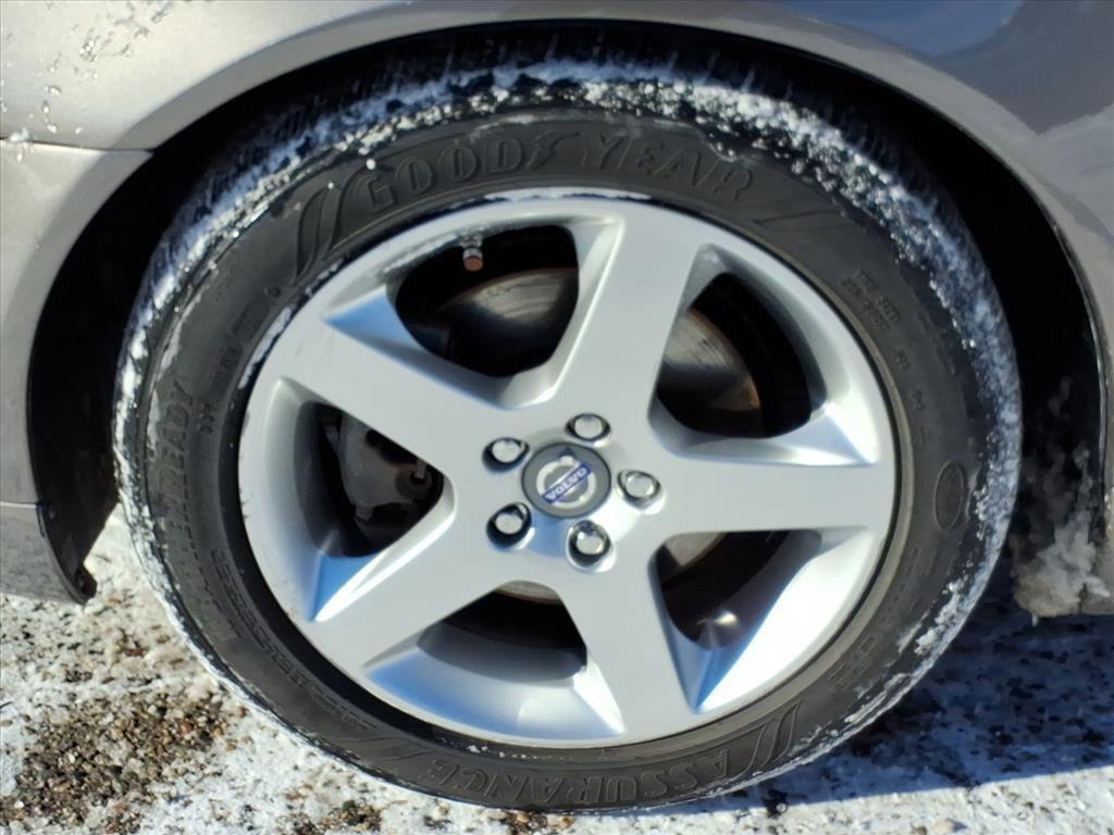 used 2008 Volvo S80 car, priced at $5,998