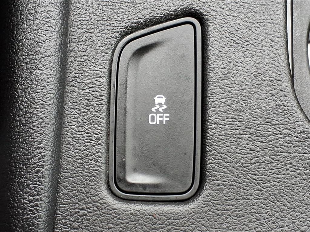 used 2019 Cadillac XT5 car, priced at $18,498