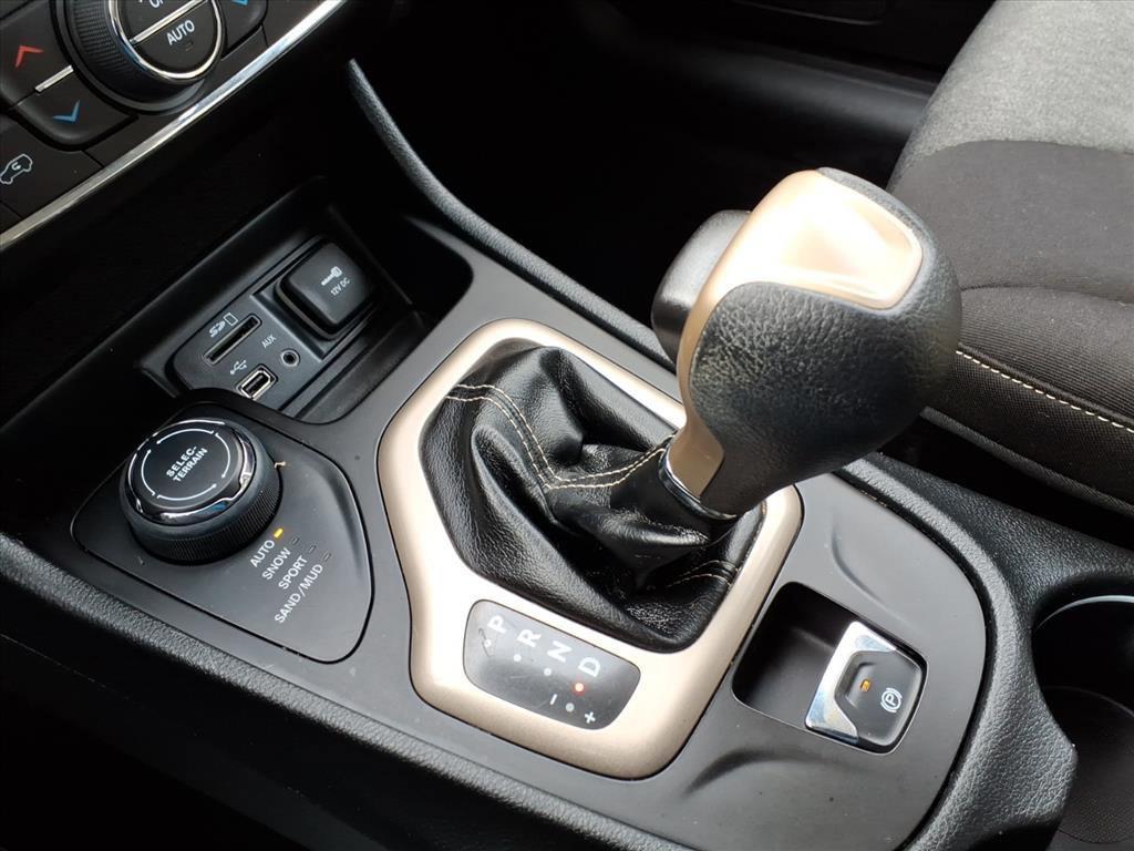 used 2014 Jeep Cherokee car, priced at $6,898