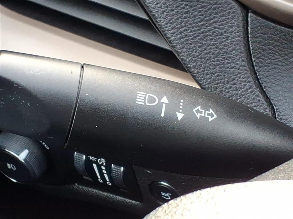 used 2014 Jeep Cherokee car, priced at $6,898