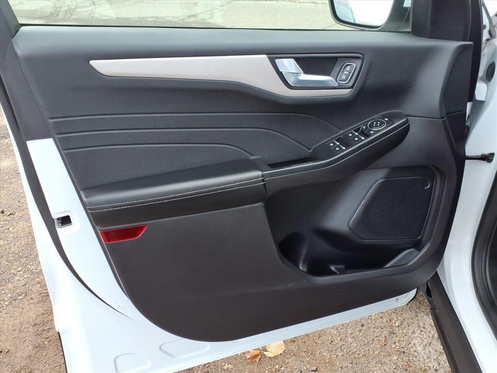 used 2022 Ford Escape car, priced at $18,998