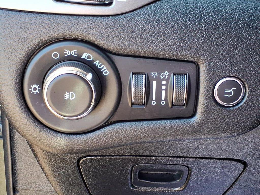 used 2021 Jeep Cherokee car, priced at $20,398