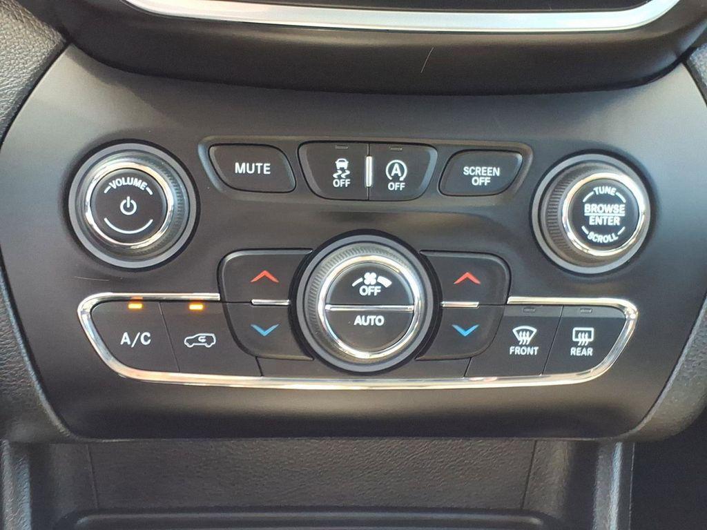 used 2021 Jeep Cherokee car, priced at $20,398