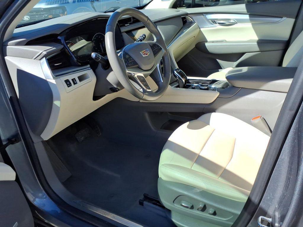 used 2020 Cadillac XT5 car, priced at $17,498