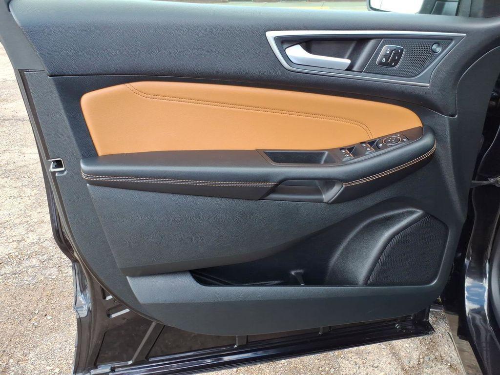 used 2024 Ford Edge car, priced at $32,999