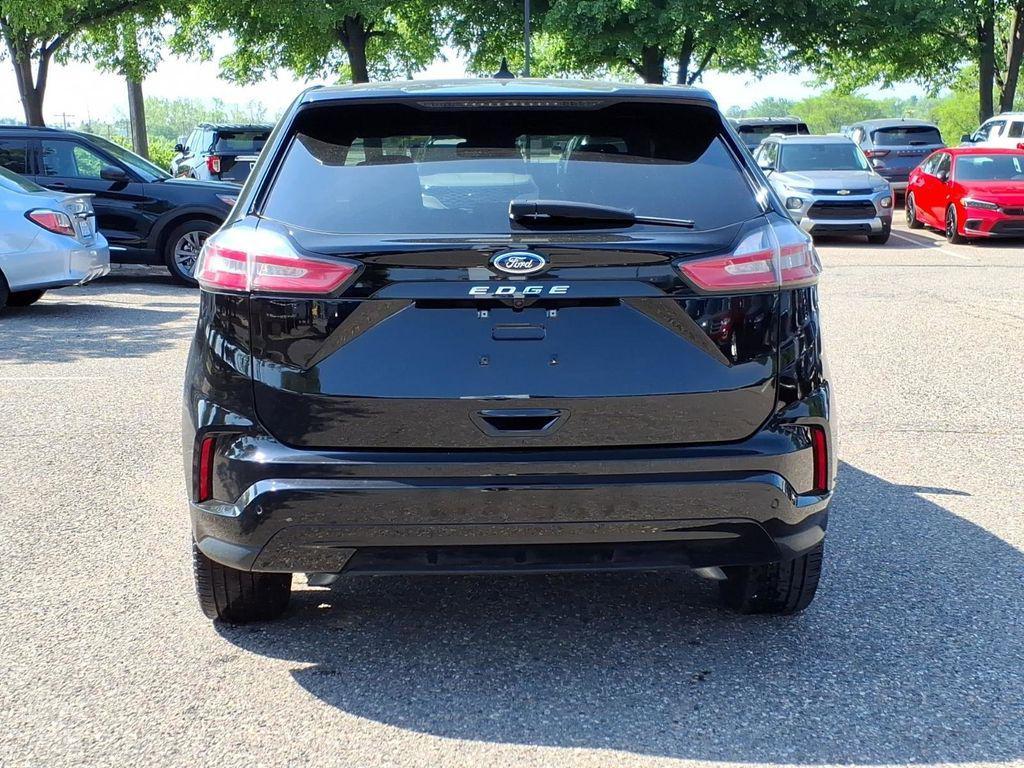 used 2024 Ford Edge car, priced at $30,898