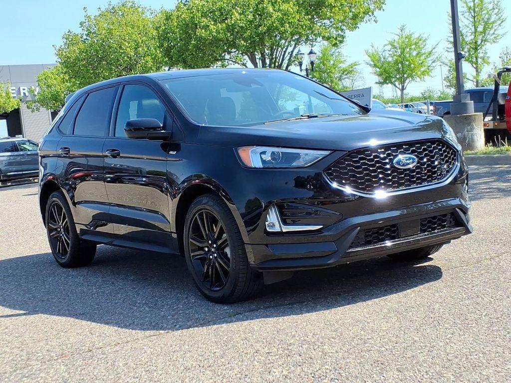 used 2024 Ford Edge car, priced at $30,898