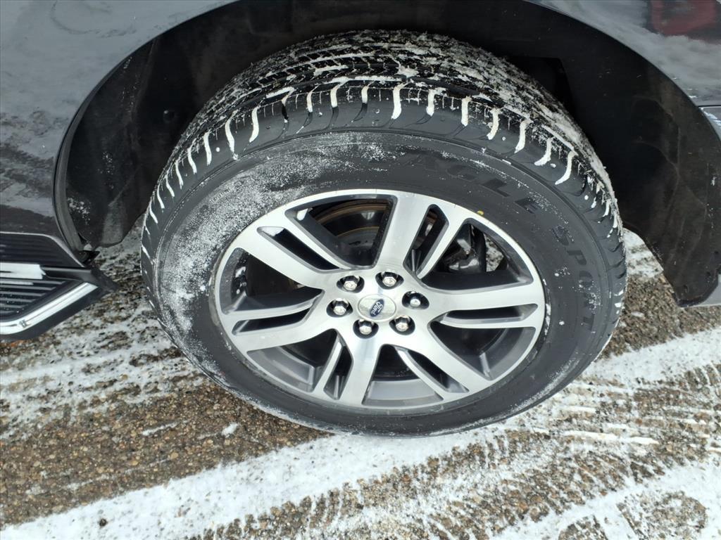 used 2022 Ford Expedition car, priced at $41,998