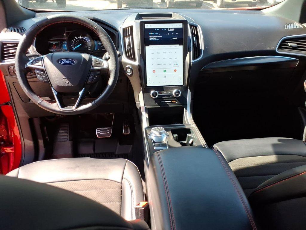 used 2024 Ford Edge car, priced at $29,998
