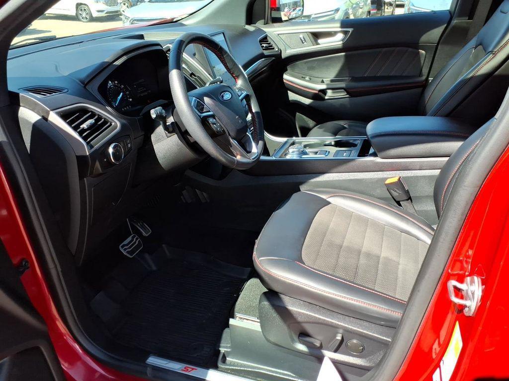 used 2024 Ford Edge car, priced at $29,998
