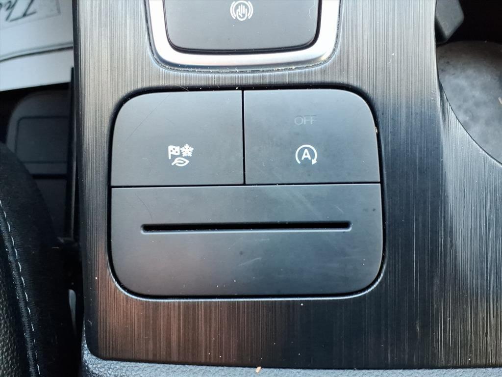 used 2022 Ford Escape car, priced at $19,998