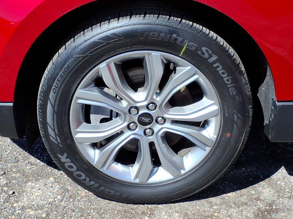 used 2024 Ford Edge car, priced at $29,888