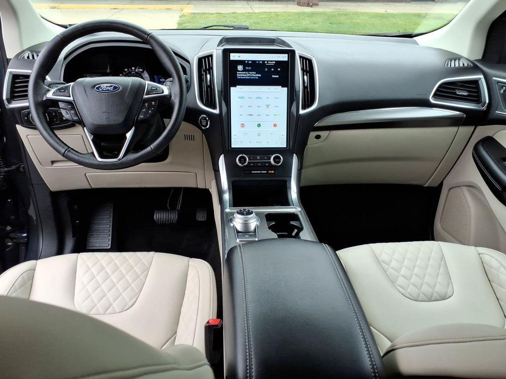 used 2024 Ford Edge car, priced at $31,812