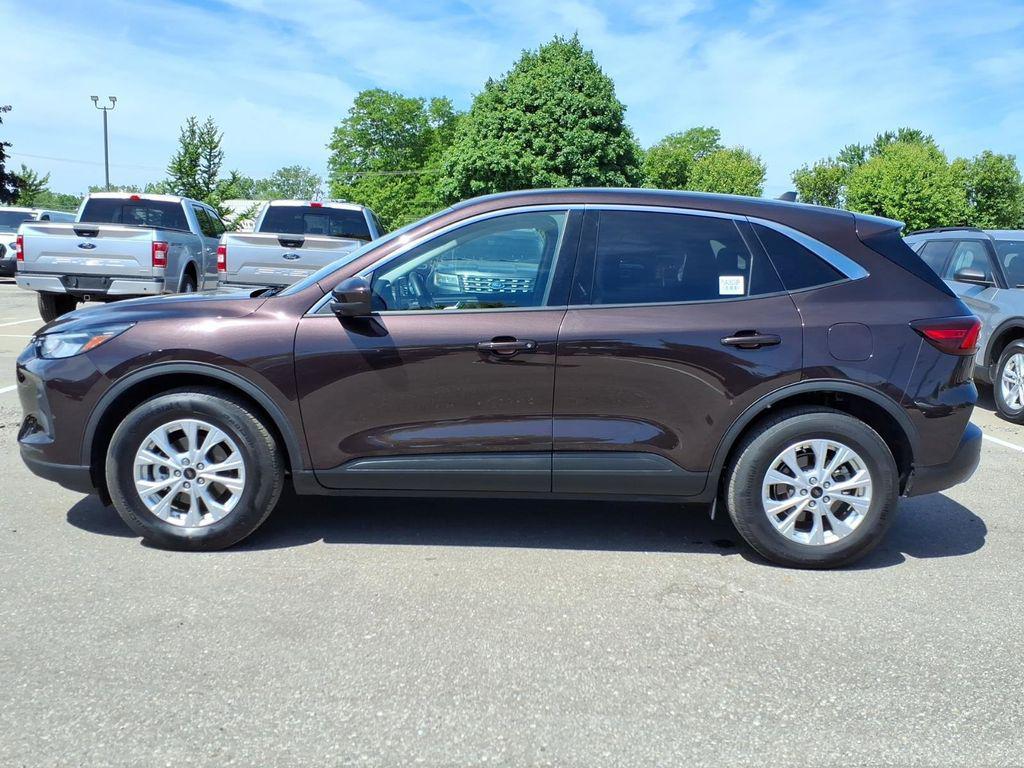 used 2023 Ford Escape car, priced at $22,998