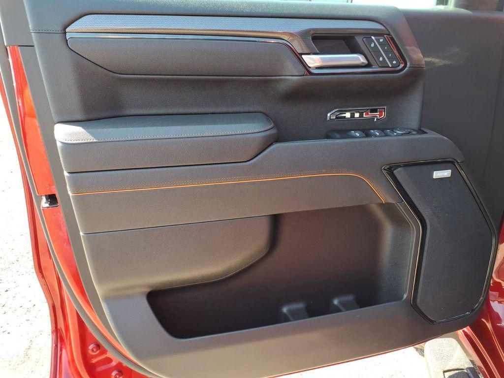 used 2025 GMC Sierra 1500 car, priced at $57,802