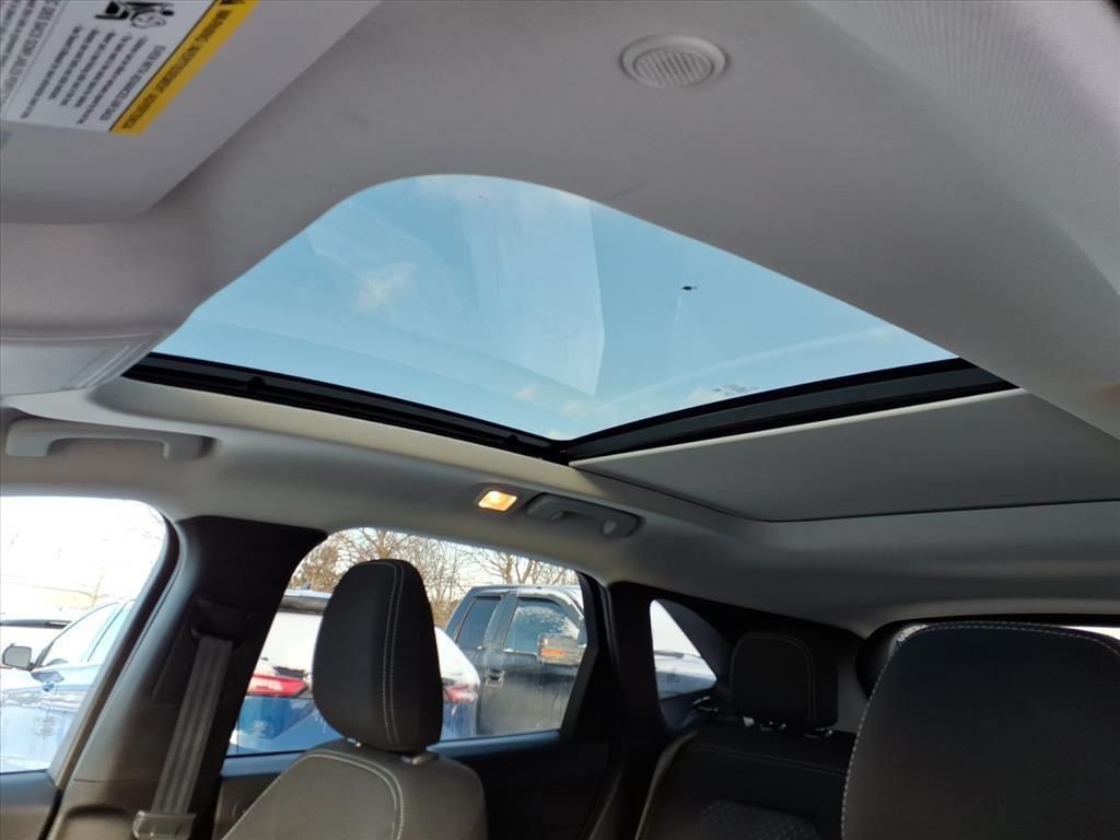 used 2023 Ford Escape car, priced at $23,998