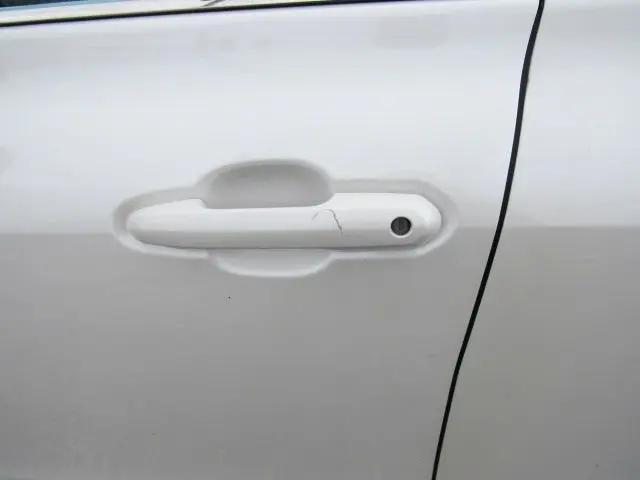 used 2021 Toyota Highlander car, priced at $26,900