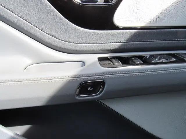 used 2020 Lincoln Aviator car, priced at $28,900