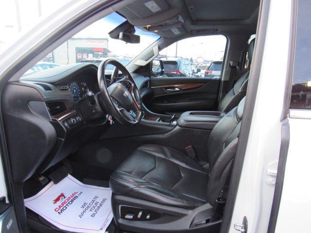 used 2019 Cadillac Escalade ESV car, priced at $28,900