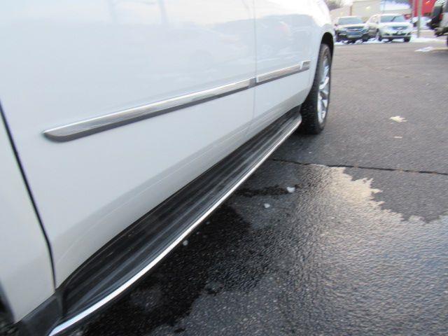 used 2019 Cadillac Escalade ESV car, priced at $28,900