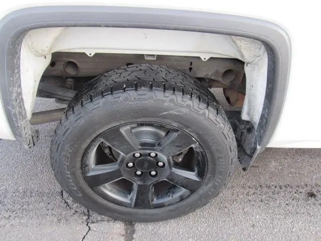 used 2019 GMC Sierra 1500 car, priced at $17,900