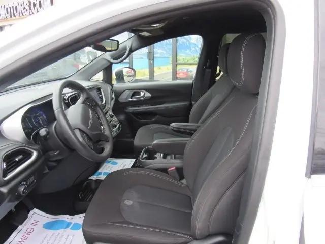 used 2023 Chrysler Pacifica car, priced at $18,900