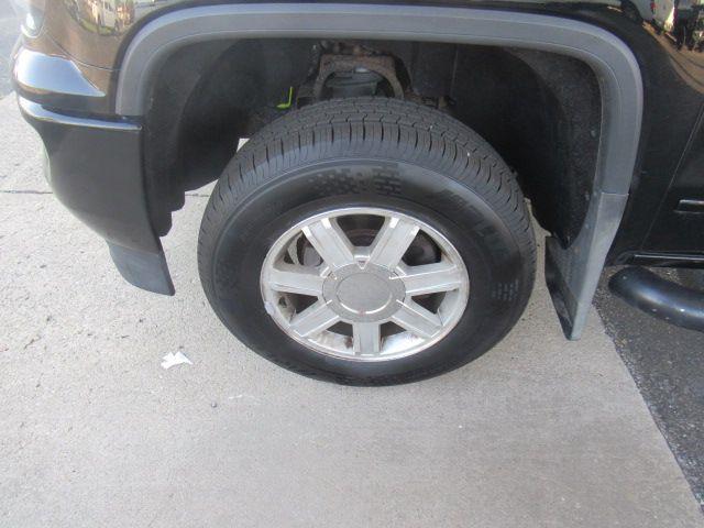 used 2018 GMC Sierra 1500 car, priced at $19,400