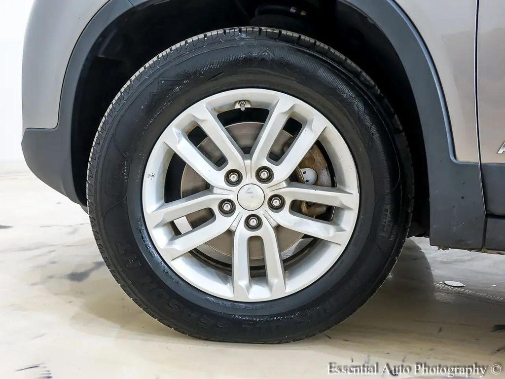 used 2015 Kia Sorento car, priced at $9,995