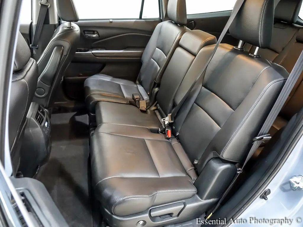 used 2022 Honda Pilot car, priced at $30,995