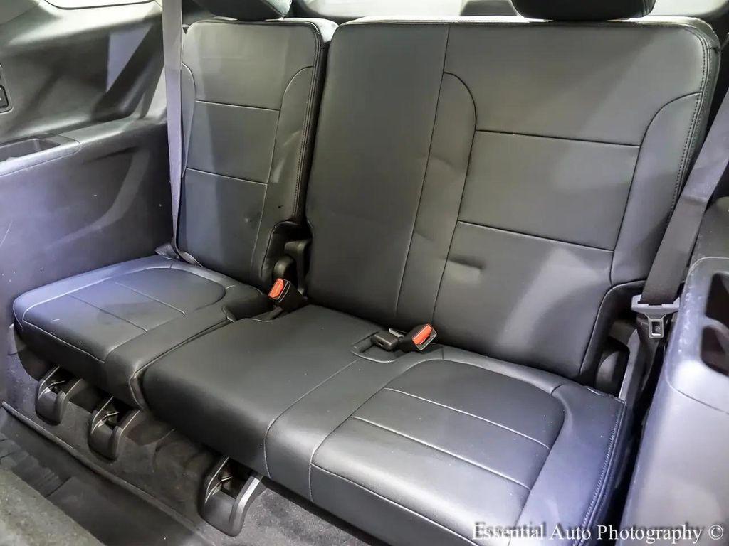 used 2023 Chevrolet Traverse car, priced at $25,995