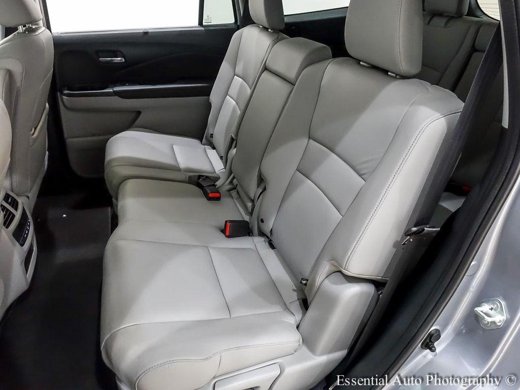 used 2022 Honda Pilot car, priced at $30,995