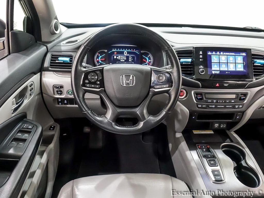 used 2022 Honda Pilot car, priced at $30,995