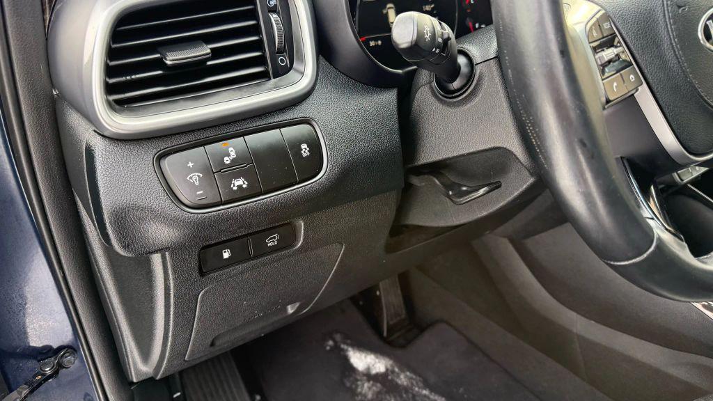 used 2019 Kia Sorento car, priced at $12,450