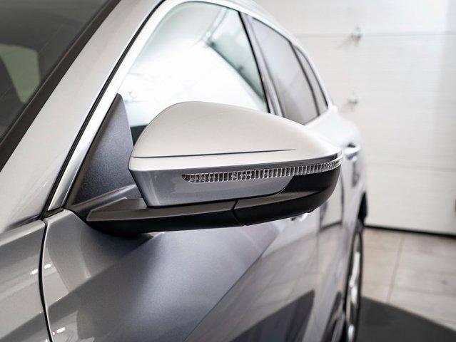 new 2025 Audi Q5 car, priced at $55,998