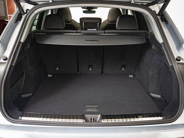 new 2025 Audi Q5 car, priced at $49,698