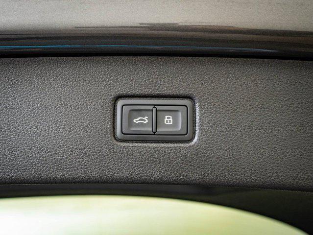 new 2026 Audi Q7 car, priced at $61,998