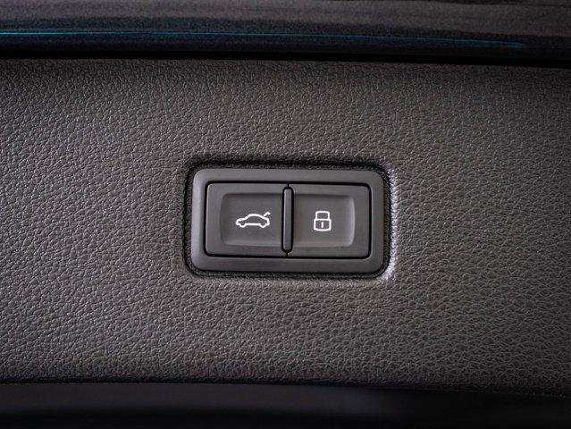 new 2026 Audi Q7 car, priced at $78,998