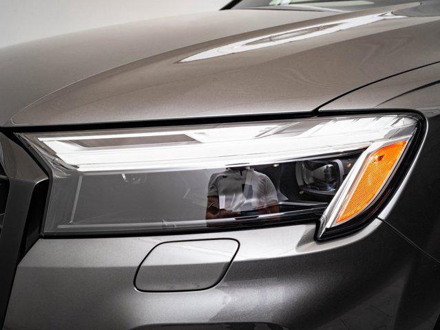 new 2026 Audi Q7 car, priced at $68,998