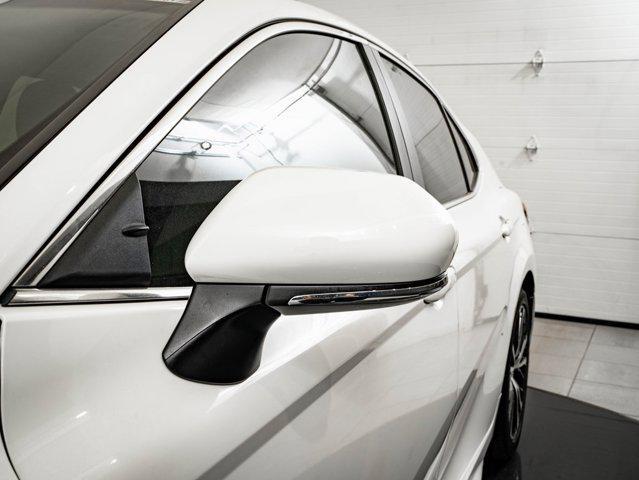 used 2018 Toyota Camry Hybrid car, priced at $18,998